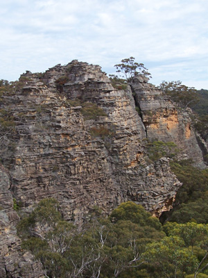 Cliffs above Sunnyside Canyon