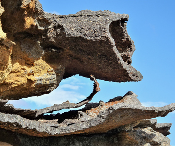 Rock Formation - Photo: Yuri  Bolotin