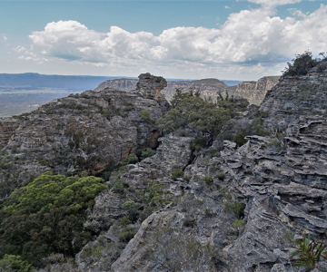 Rock Outcrops - Photo: Yuri Bolotin